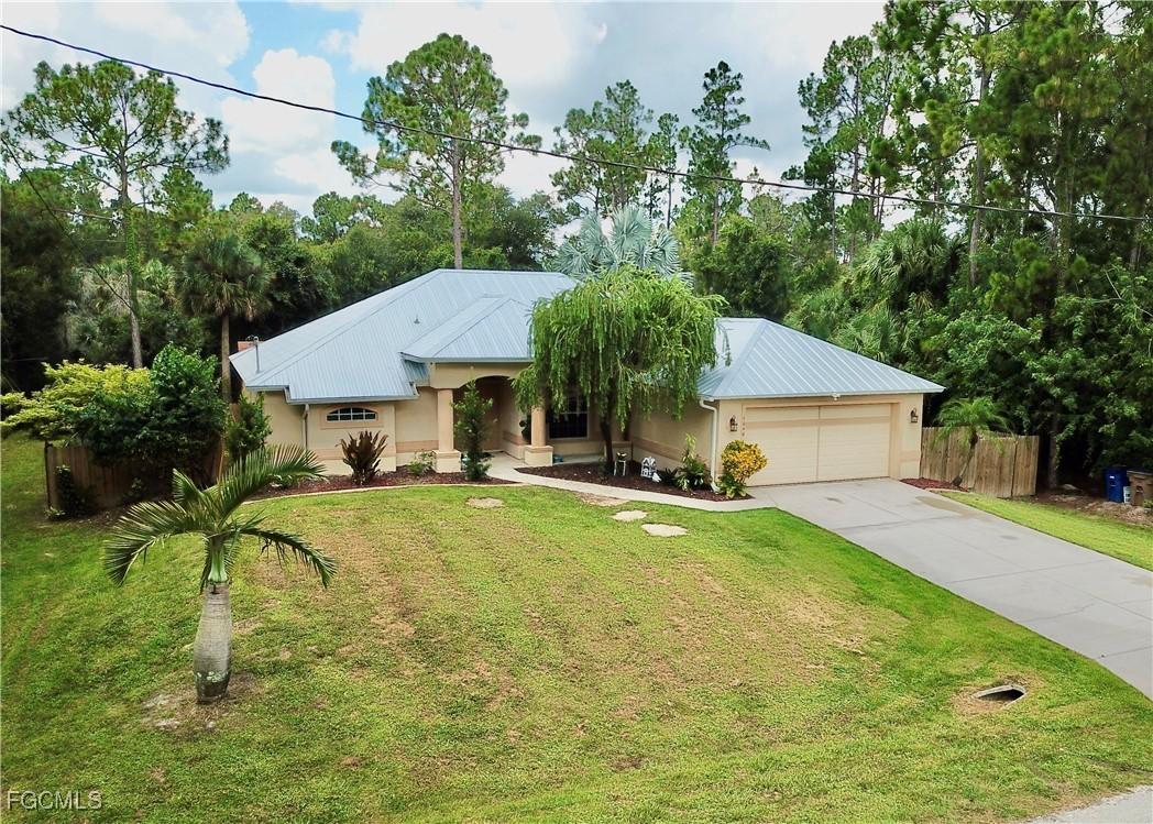 1040 Asther St., Lehigh Acres, FL 33974