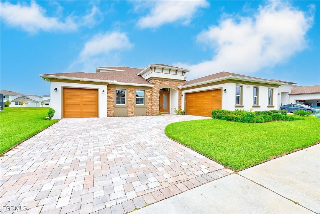 8717 Sanders Tree Loop, Wesley Chapel, FL 33545