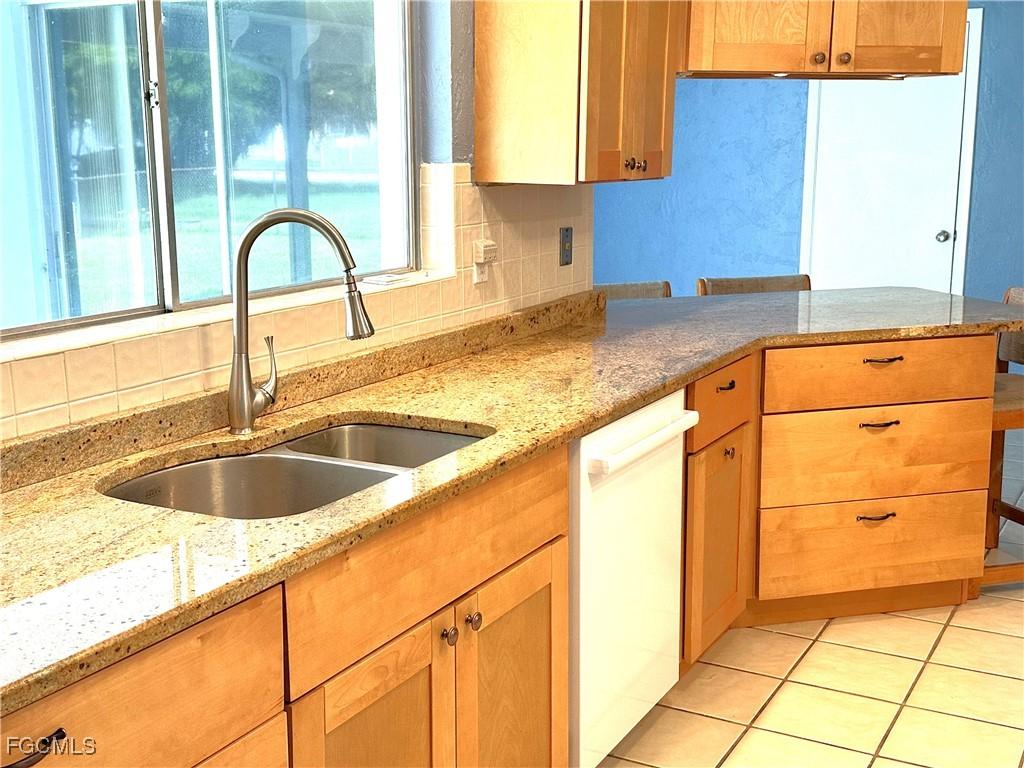 5146 Glade Ct., Cape Coral, FL 33904