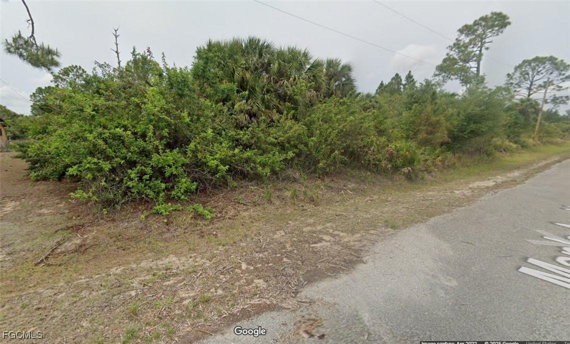 715 Maple Ave., Lehigh Acres, FL 33972