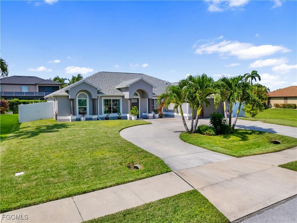 2817 Gleason Pkwy., Cape Coral, FL 33914