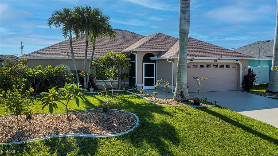 909 SW 6th Ct., Cape Coral, FL 33991