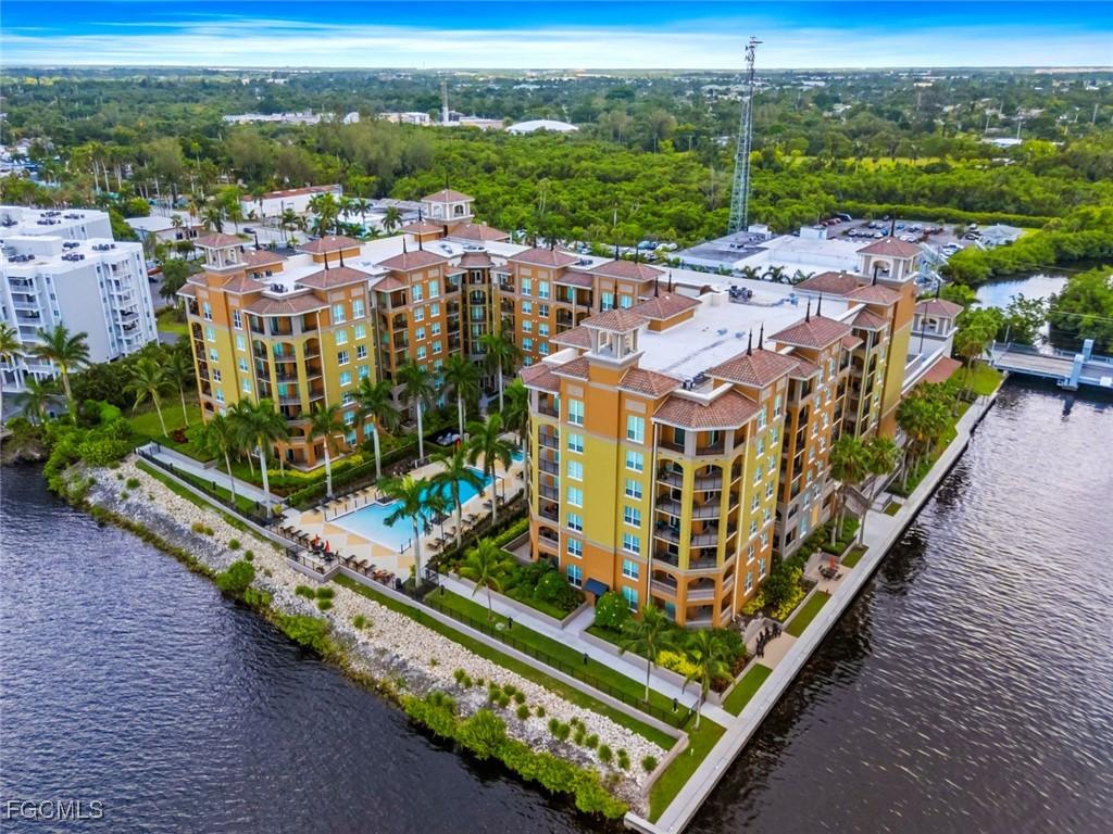 2825 Palm Beach Blvd. #203, Fort Myers, FL 33916