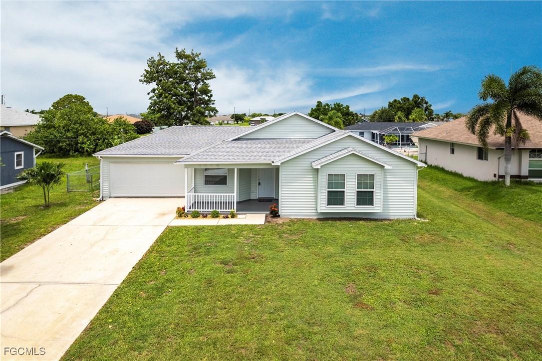 1214 NE 5th Pl., Cape Coral, FL 33909