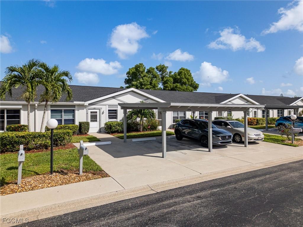 6842 Bogey Dr., Fort Myers, FL 33919
