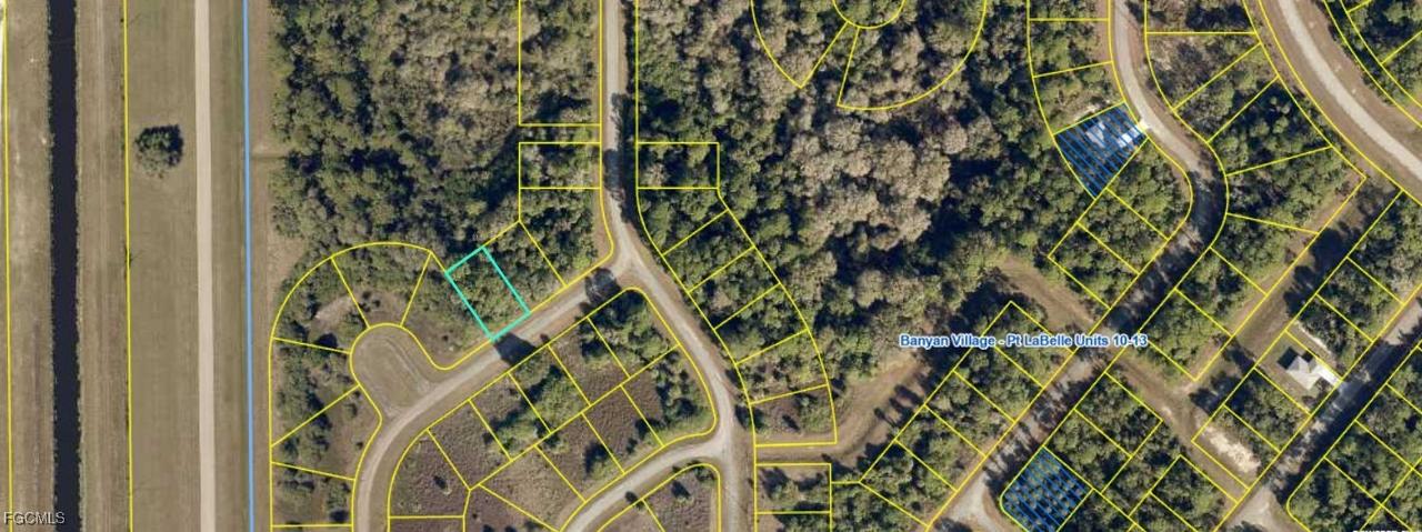 704 Shark Ln., Labelle, FL 33935