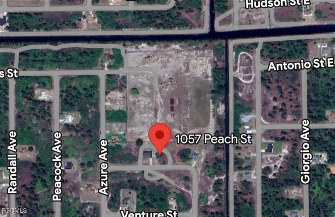 1057 Peach St., Lehigh Acres, FL 33974