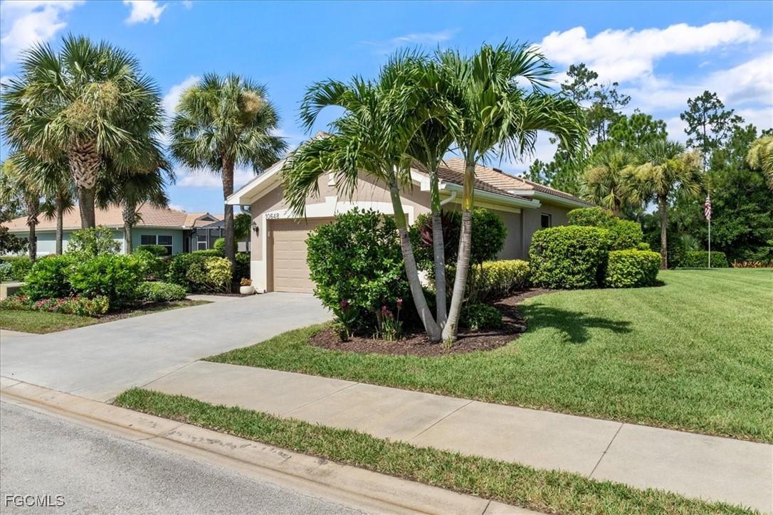 10648 Camarelle Cir., Fort Myers, FL 33913