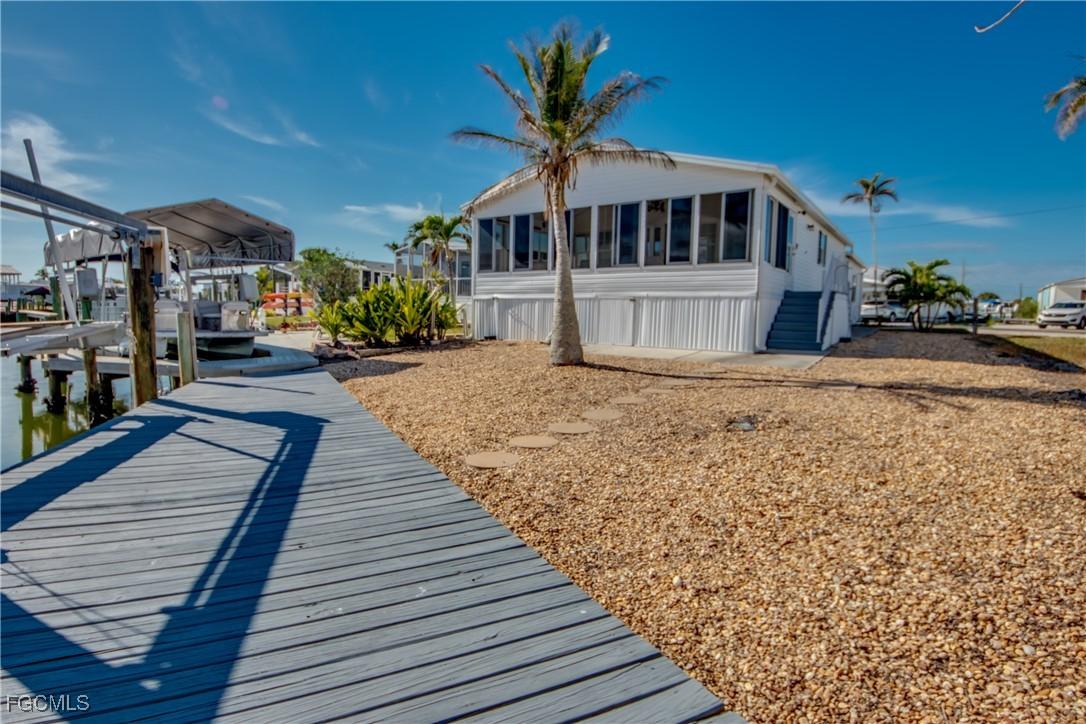 14 Nancy Ln., Fort Myers Beach, FL 33931