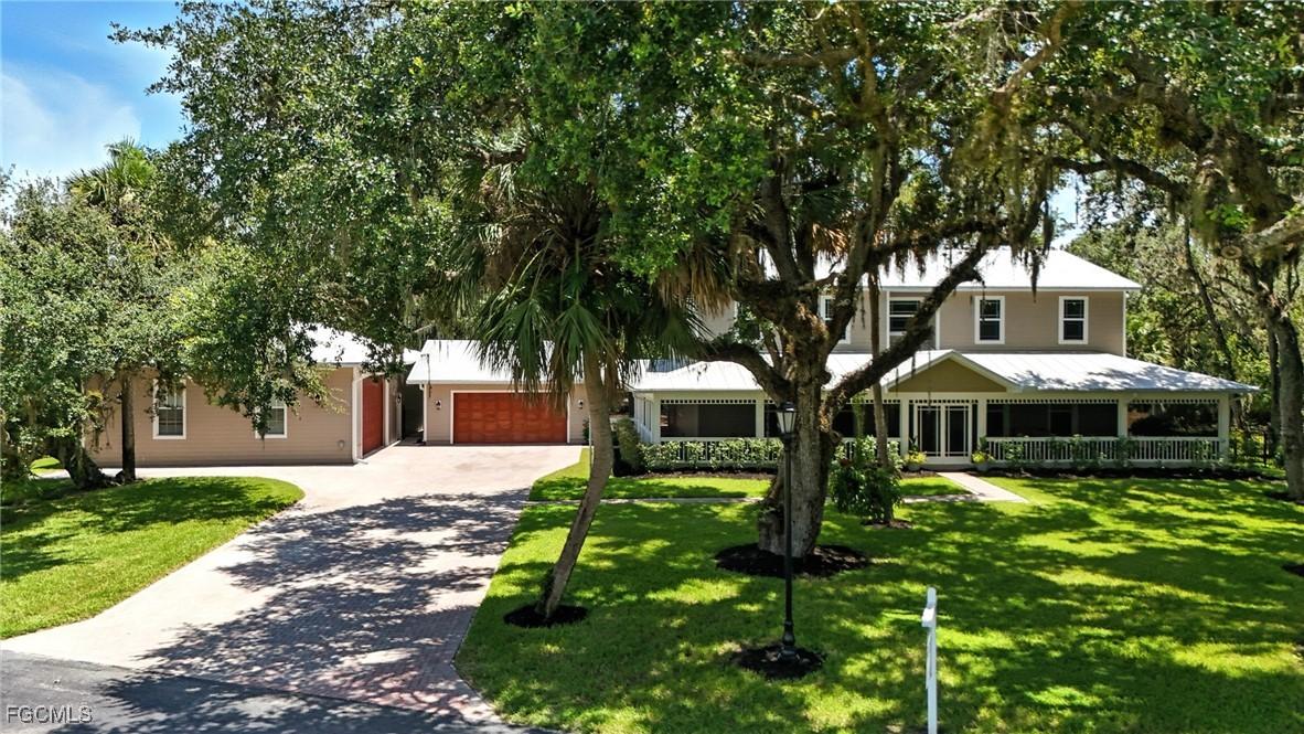 16461 Oakview Cir., Alva, FL 33920