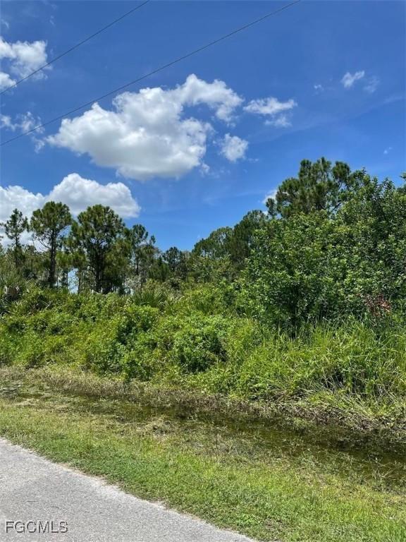 809 Oak Ave., Lehigh Acres, FL 33972