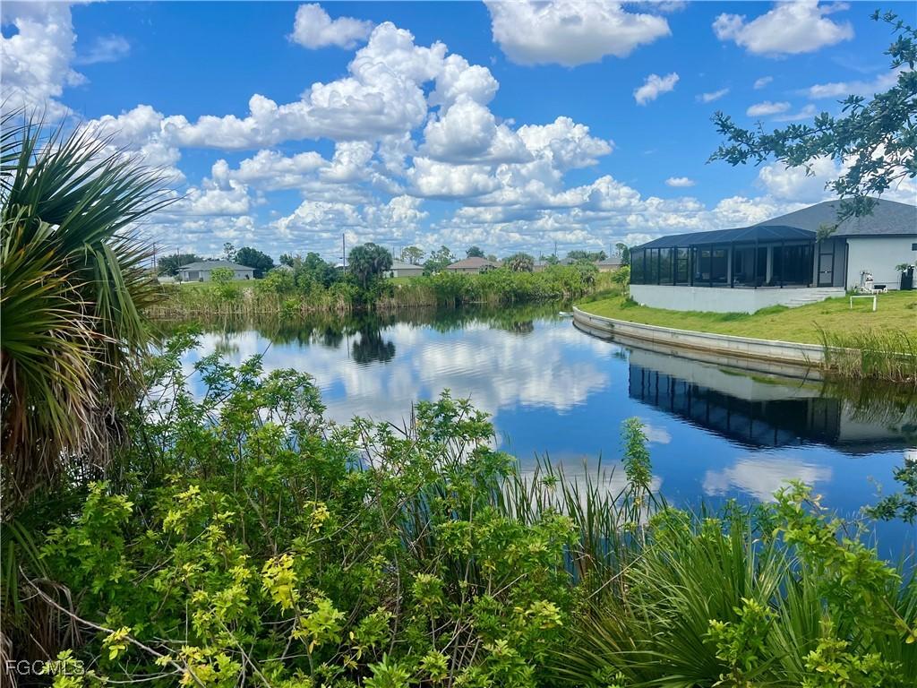 203 NW 19th Pl., Cape Coral, FL 33993