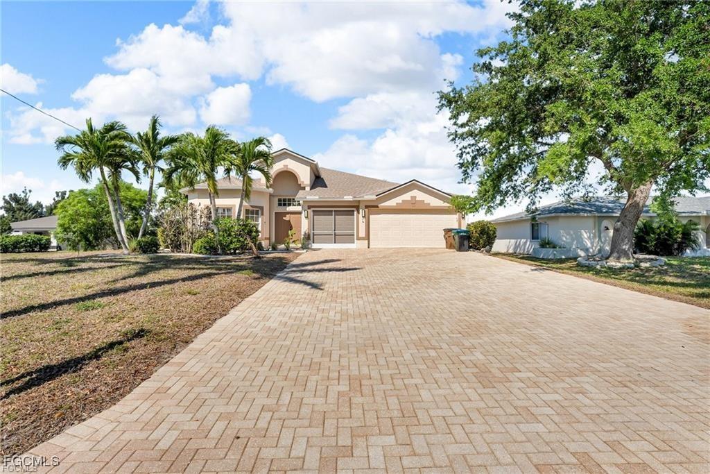 106 SW 33rd Ave., Cape Coral, FL 33991