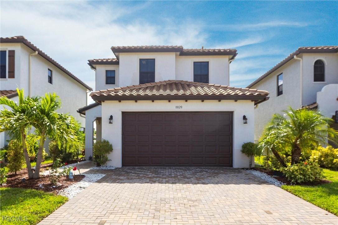 8820 Madrid Cir., Naples, FL 34104