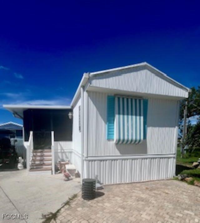 16927 Captains Dr., Bokeelia, FL 33922