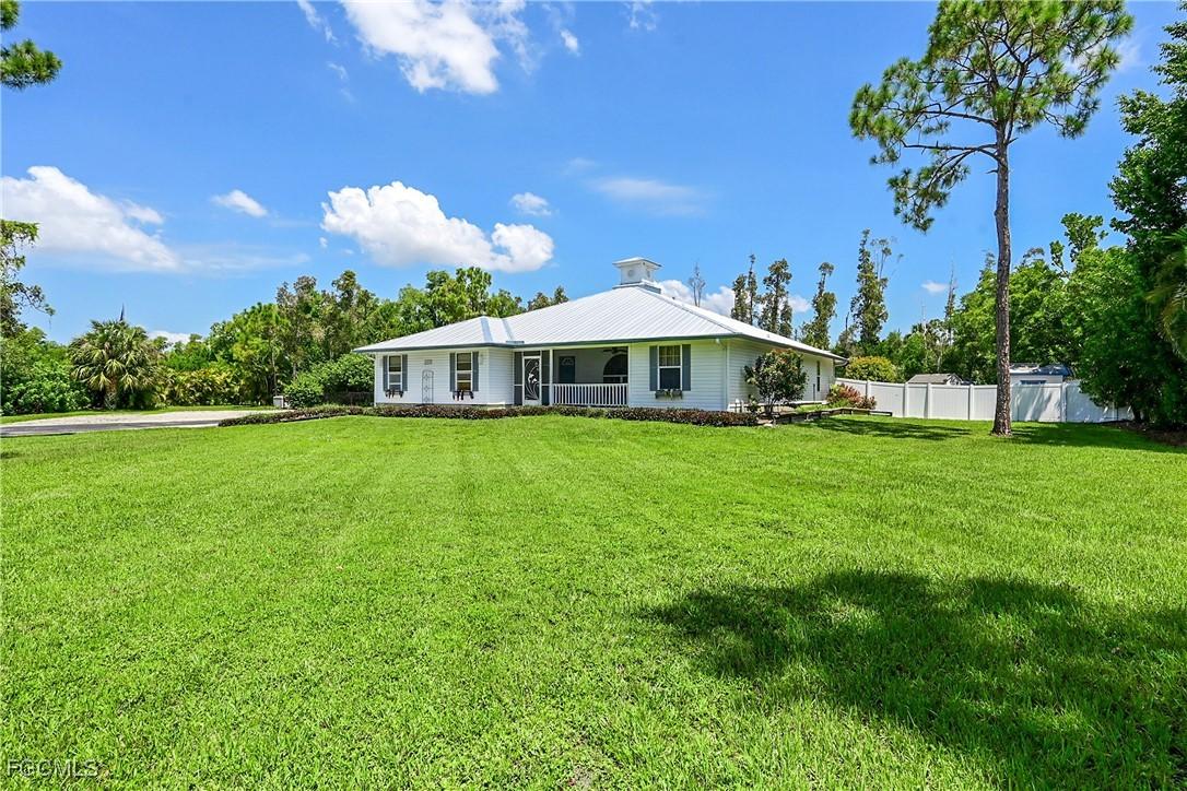 6163 Briarwood Ter., Fort Myers, FL 33912