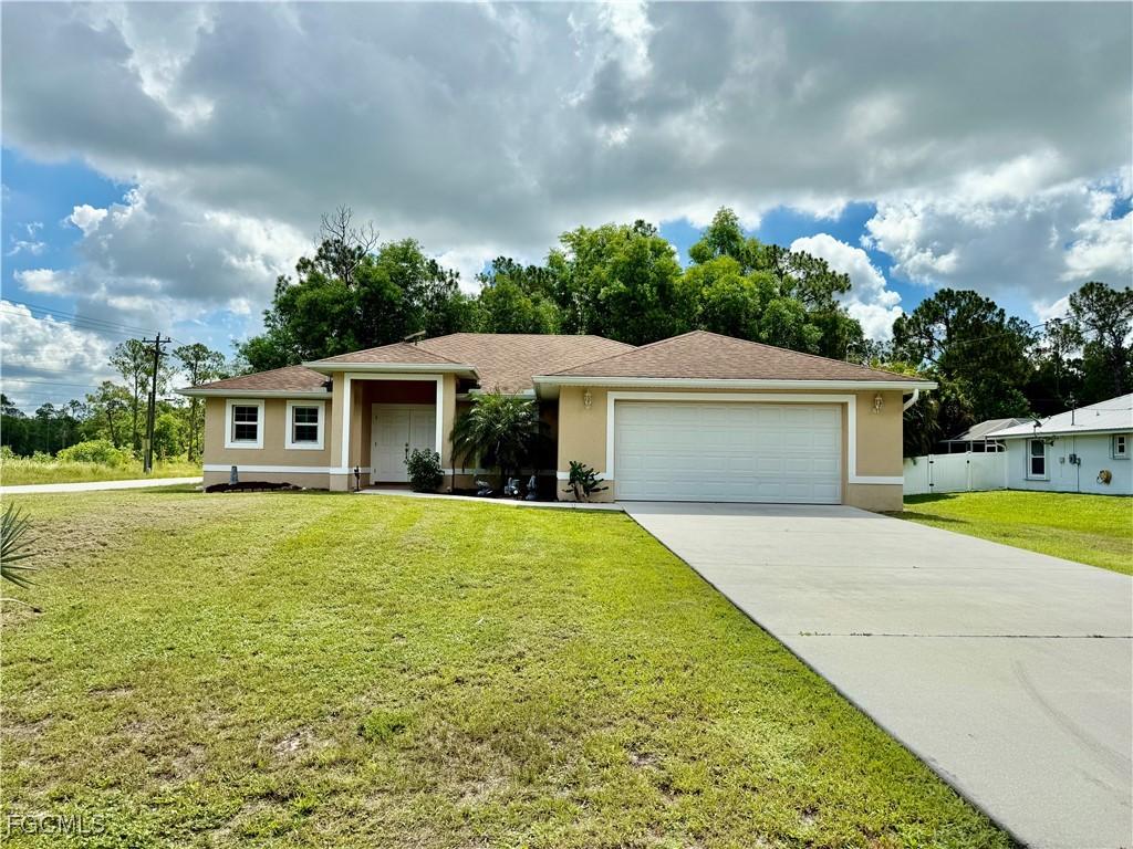 122 Wellington Ave., Lehigh Acres, FL 33936