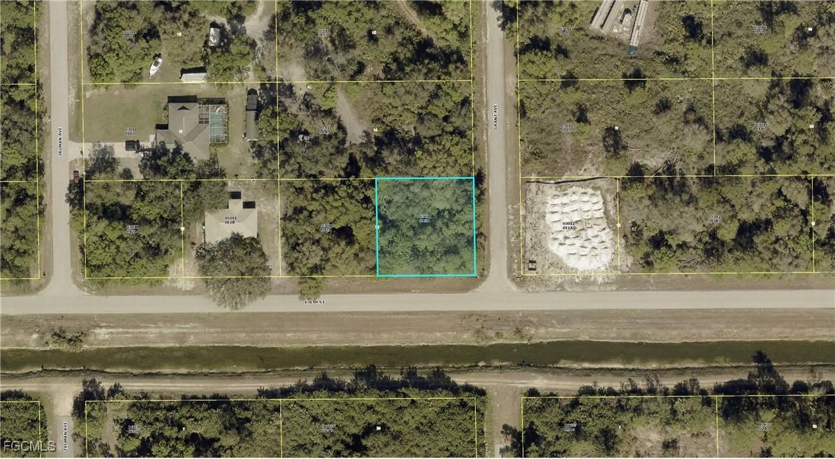 3307 E 8th St., Lehigh Acres, FL 33972