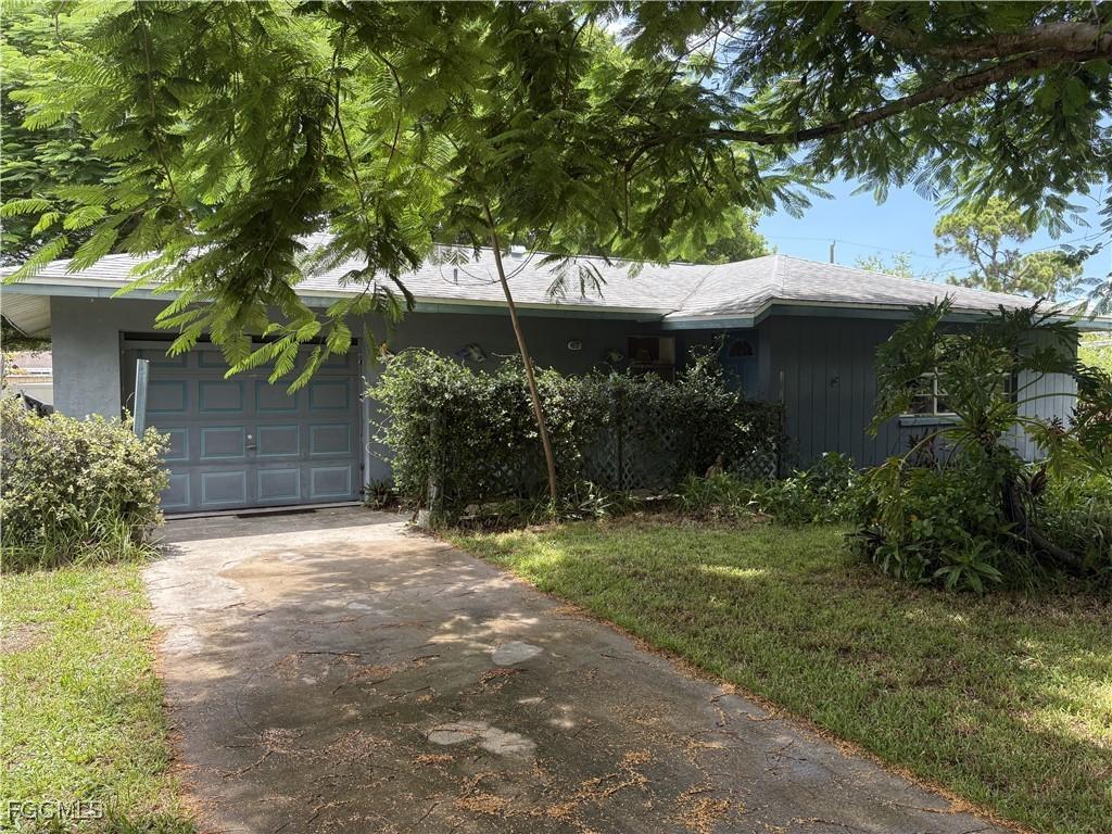 1191 Orange Ave., North Fort Myers, FL 33903