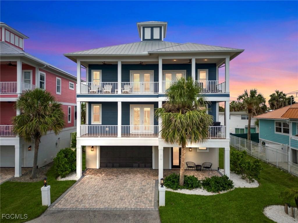 270 Delmar Ave., Fort Myers Beach, FL 33931