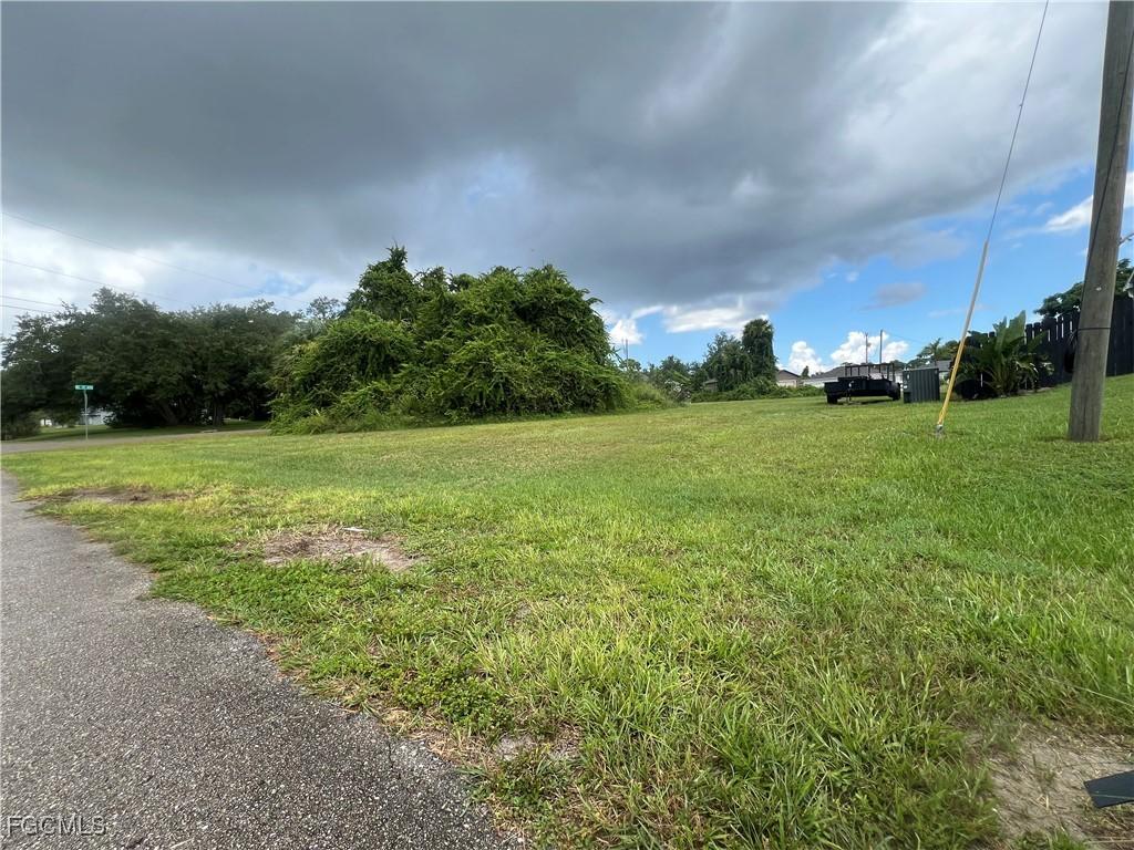 1905 NE 34th Ln., Cape Coral, FL 33909