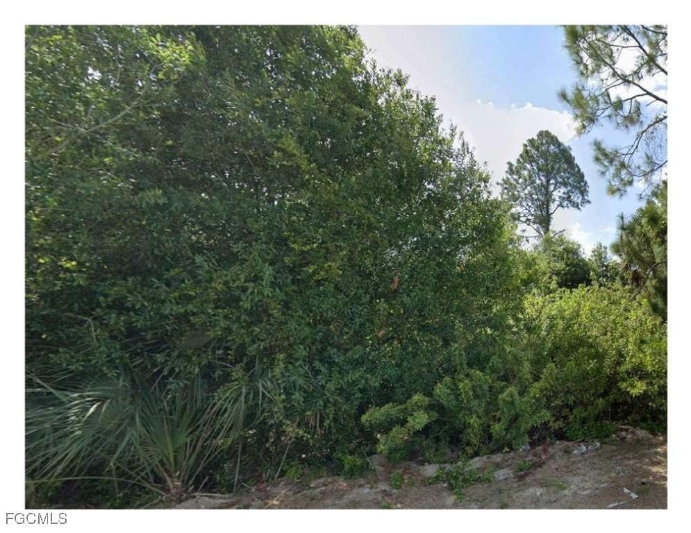 518 Upstate Ave., Lehigh Acres, FL 33974