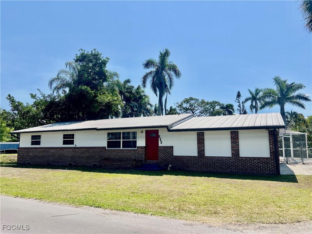 134 Standish Cir., North Fort Myers, FL 33903