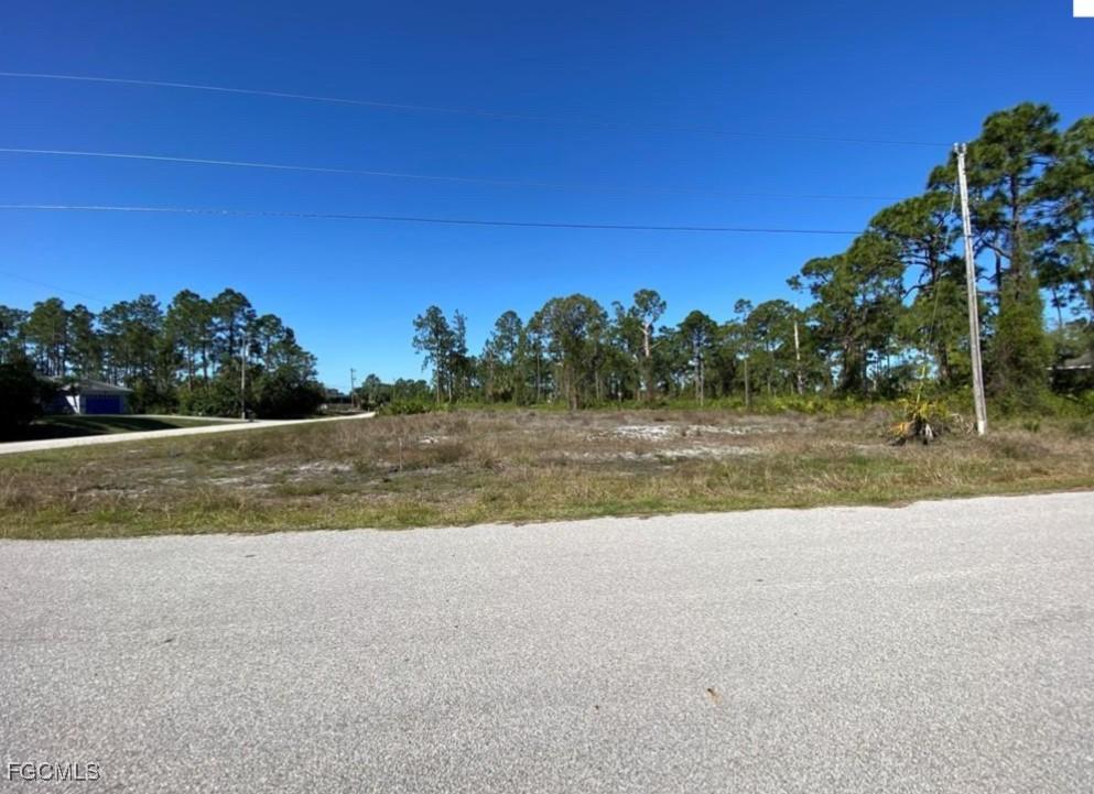 864 Babbitt Ave., Lehigh Acres, FL 33974