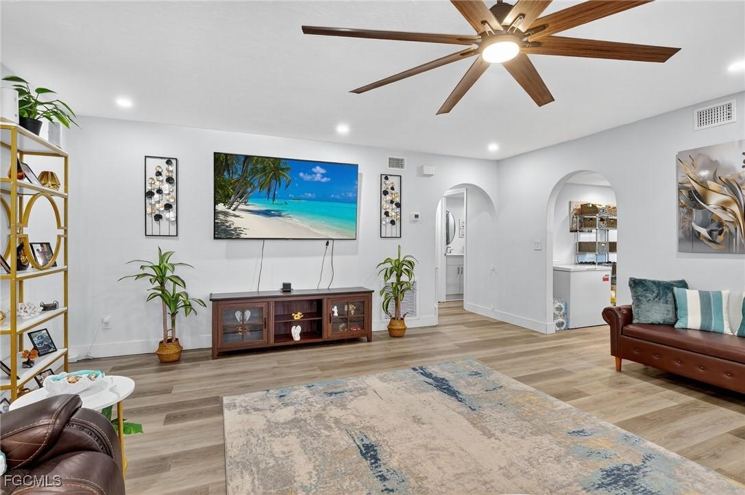 1303 SW 16th Ter. #102, Cape Coral, FL 33991