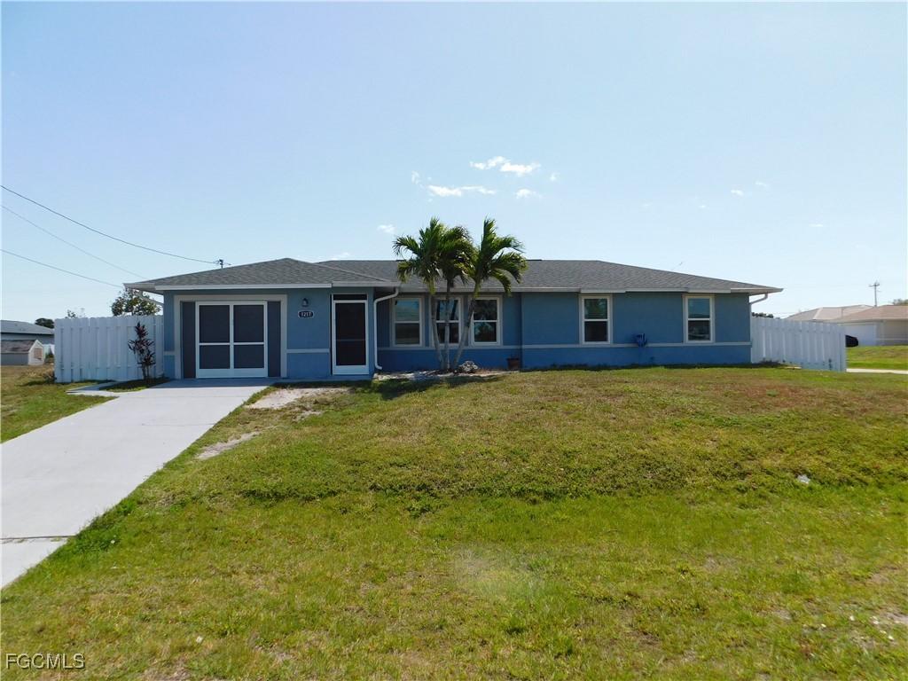 1217 NE 1st Pl., Cape Coral, FL 33909