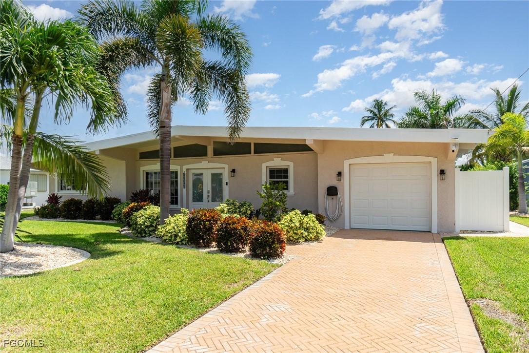 5283 Tiffany Ct., Cape Coral, FL 33904