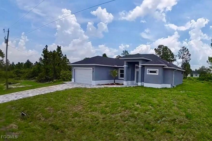 416 Abbott Ave., Lehigh Acres, FL 33972