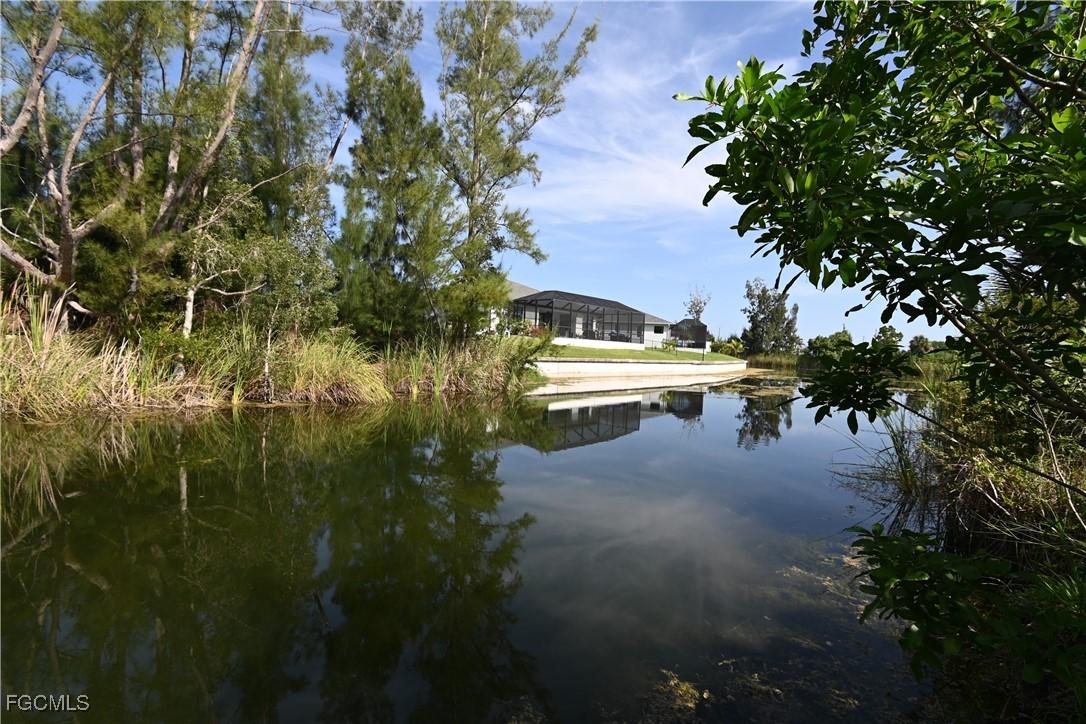 2002 NW 21st Ave., Cape Coral, FL 33993