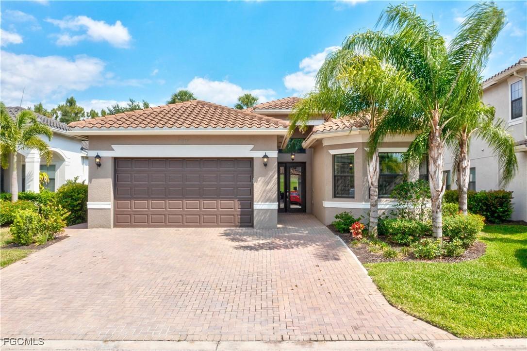 10087 Chesapeake Bay Dr., Fort Myers, FL 33913
