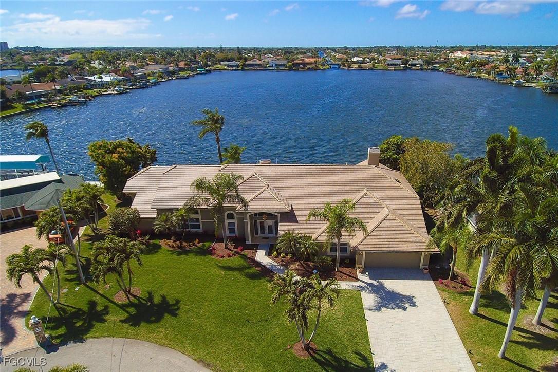 4902 SW 5th Pl., Cape Coral, FL 33914