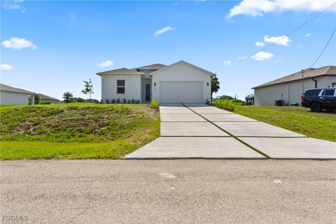 9047 Maywood Cir., Labelle, FL 33935