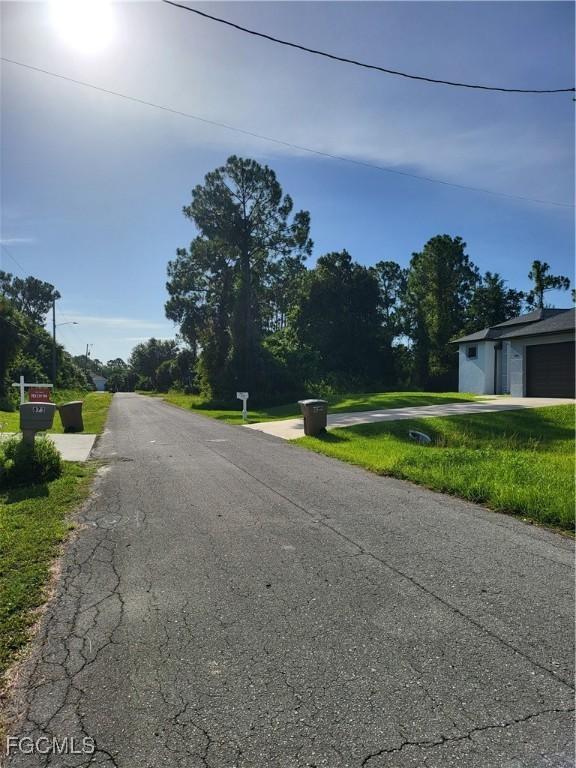 871 Spaulding St., Lehigh Acres, FL 33974