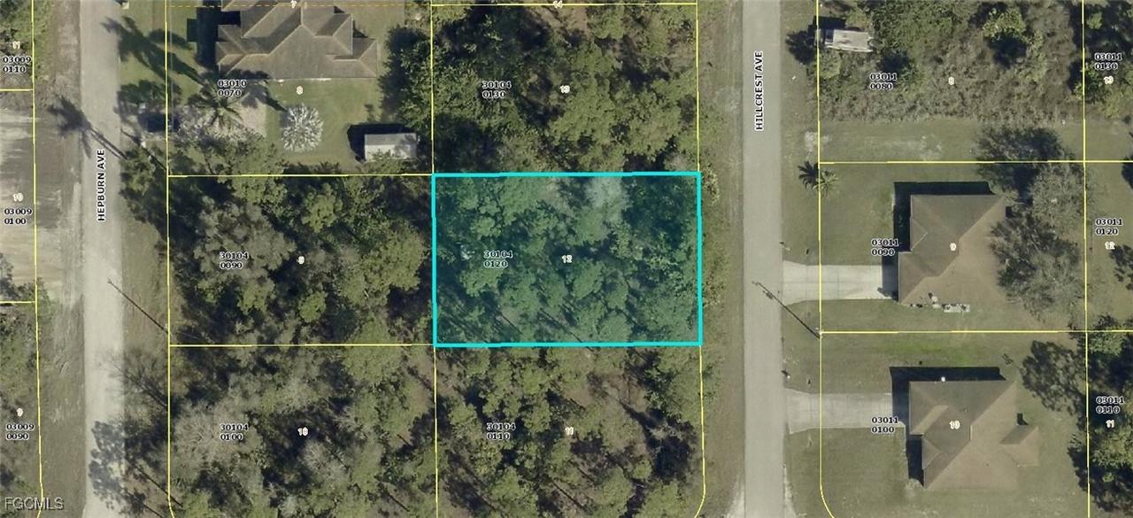 920 Hillcrest Ave., Lehigh Acres, FL 33974