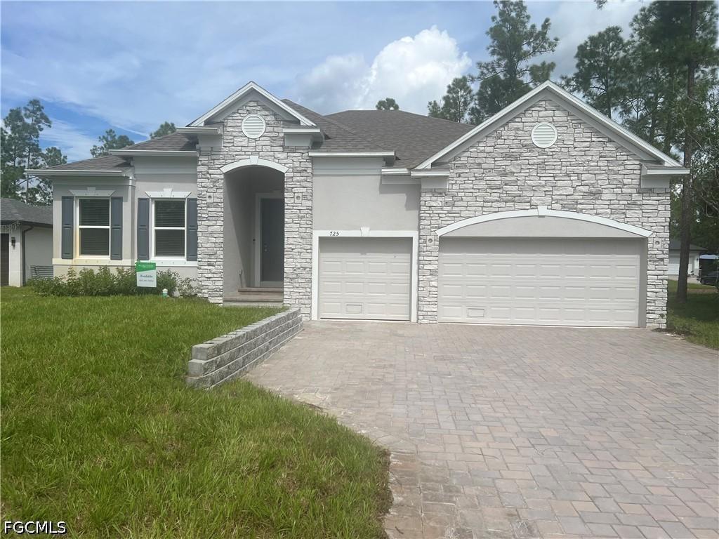 4725 24th Ave., Naples, FL 34117
