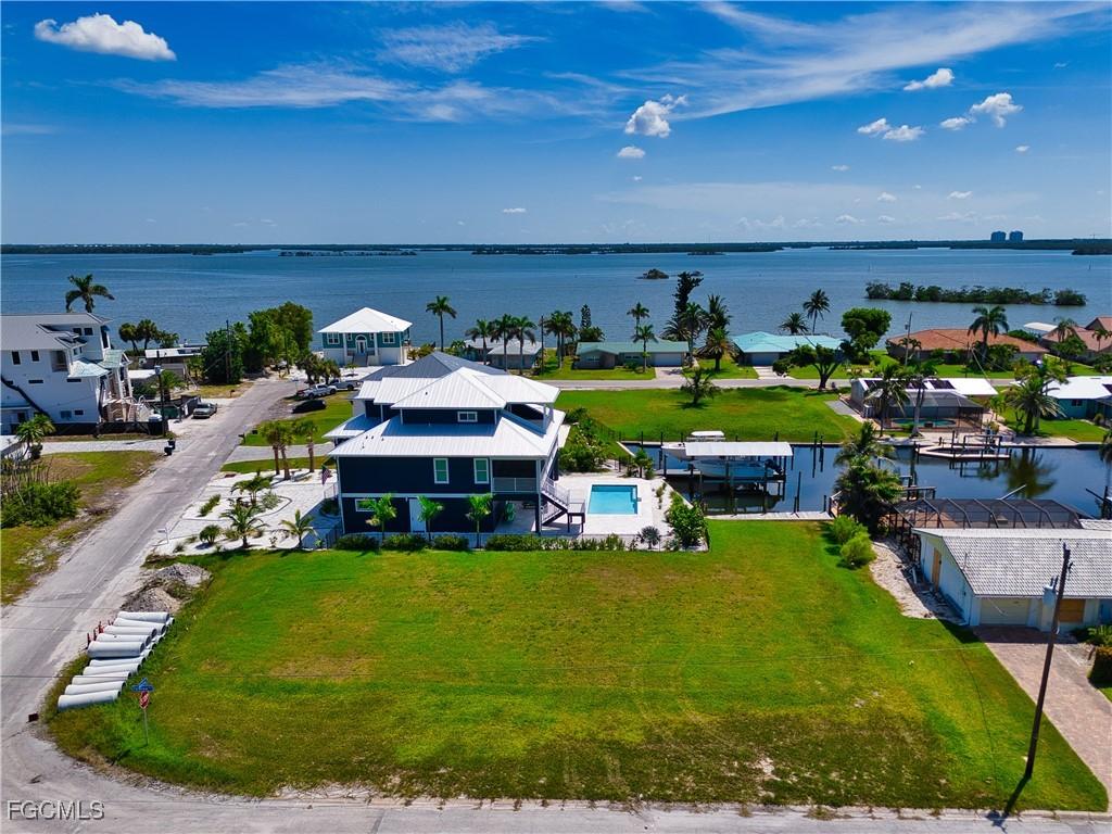 1 Palmview Blvd., Fort Myers Beach, FL 33931