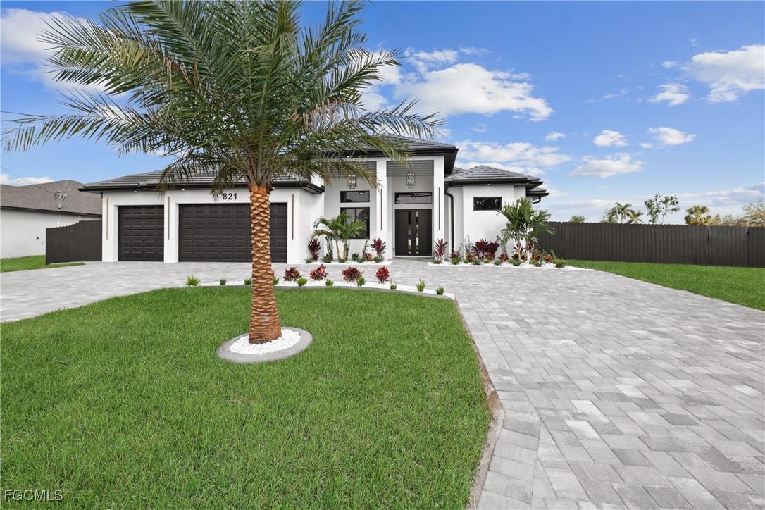 821 SW 11th Ct., Cape Coral, FL 33991