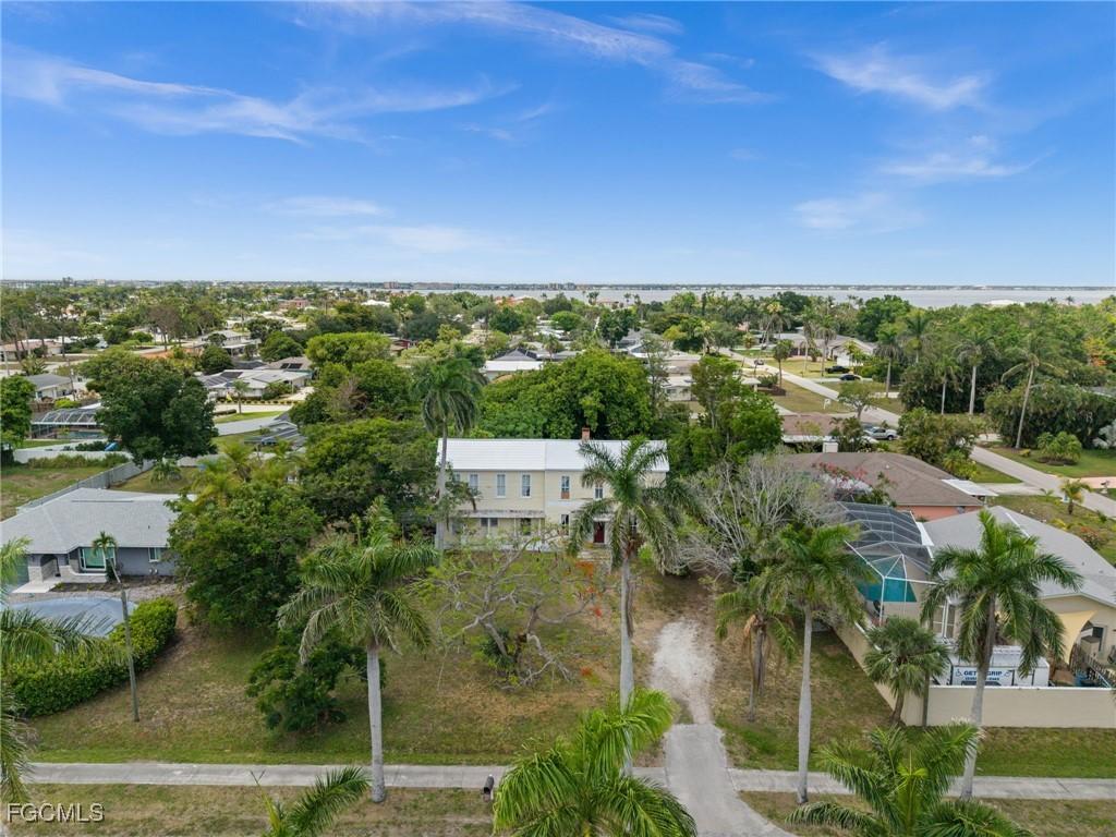 12430 Mcgregor Blvd., Fort Myers, FL 33919