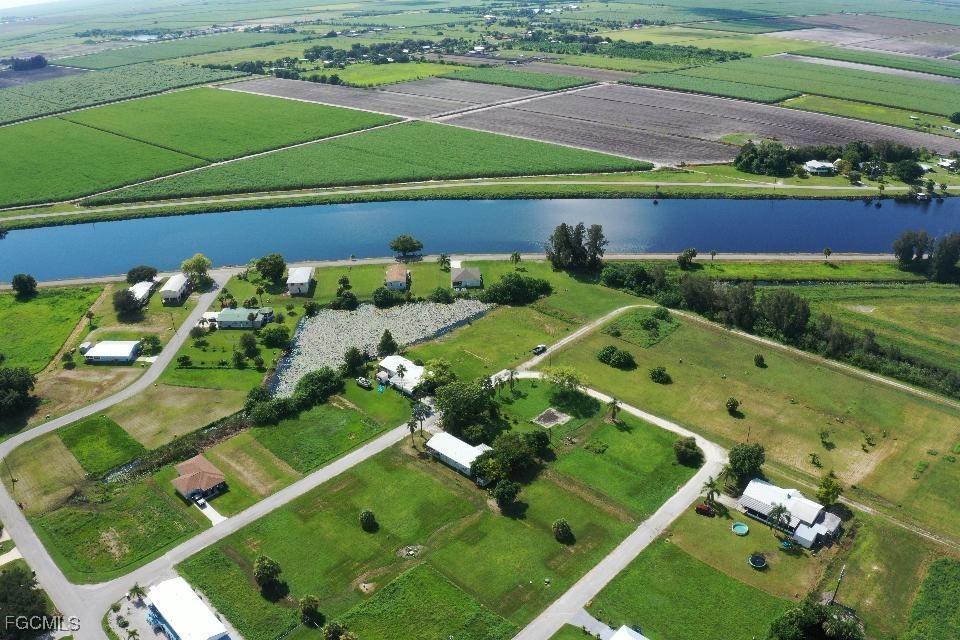 932 Meyerchick Dr., Moore Haven, FL 33471