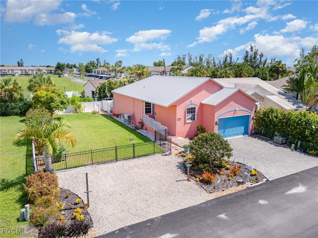 6070 Waterway Bay Dr., Fort Myers, FL 33908