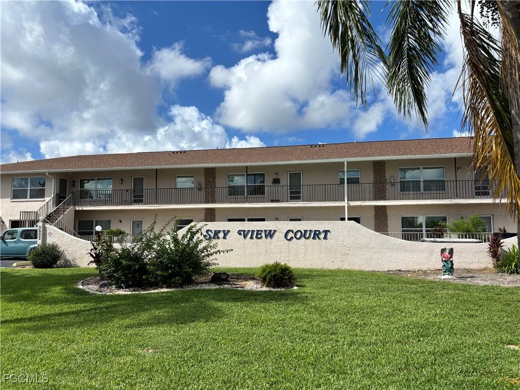 3820 SE 11th Pl. #103, Cape Coral, FL 33904