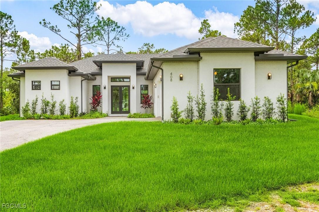 408 41st Ave., Naples, FL 34120