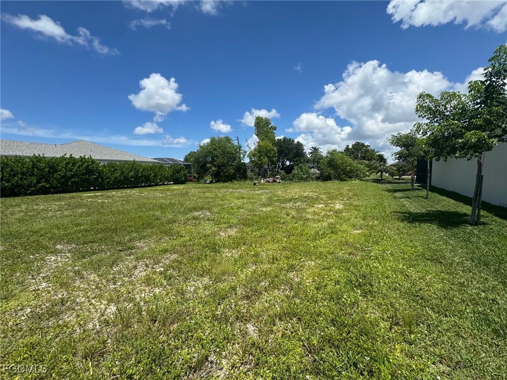 1217 SW 24th St., Cape Coral, FL 33991