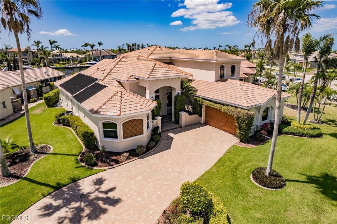 5502 Merlyn Ln., Cape Coral, FL 33914