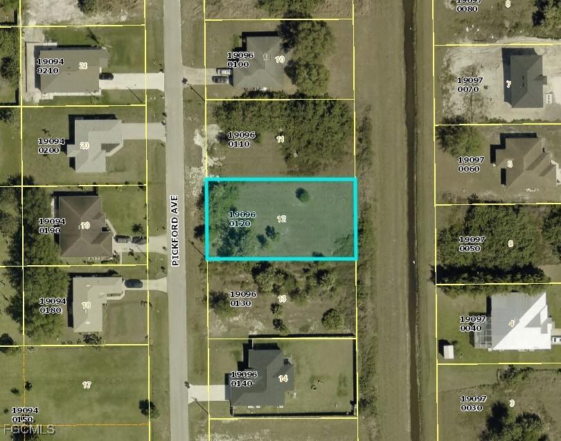 431 Pickford Ave., Lehigh Acres, FL 33974