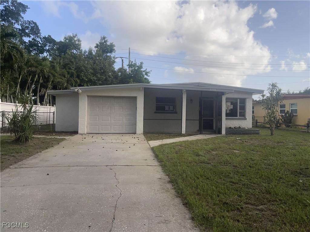 3138 2nd St., Fort Myers, FL 33916